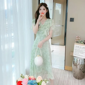 Шифоновое рокля с цветен модел с V-образно деколте 2023, лятна дамски облегающая пола с волани и принтом, плодово-зелени рокля